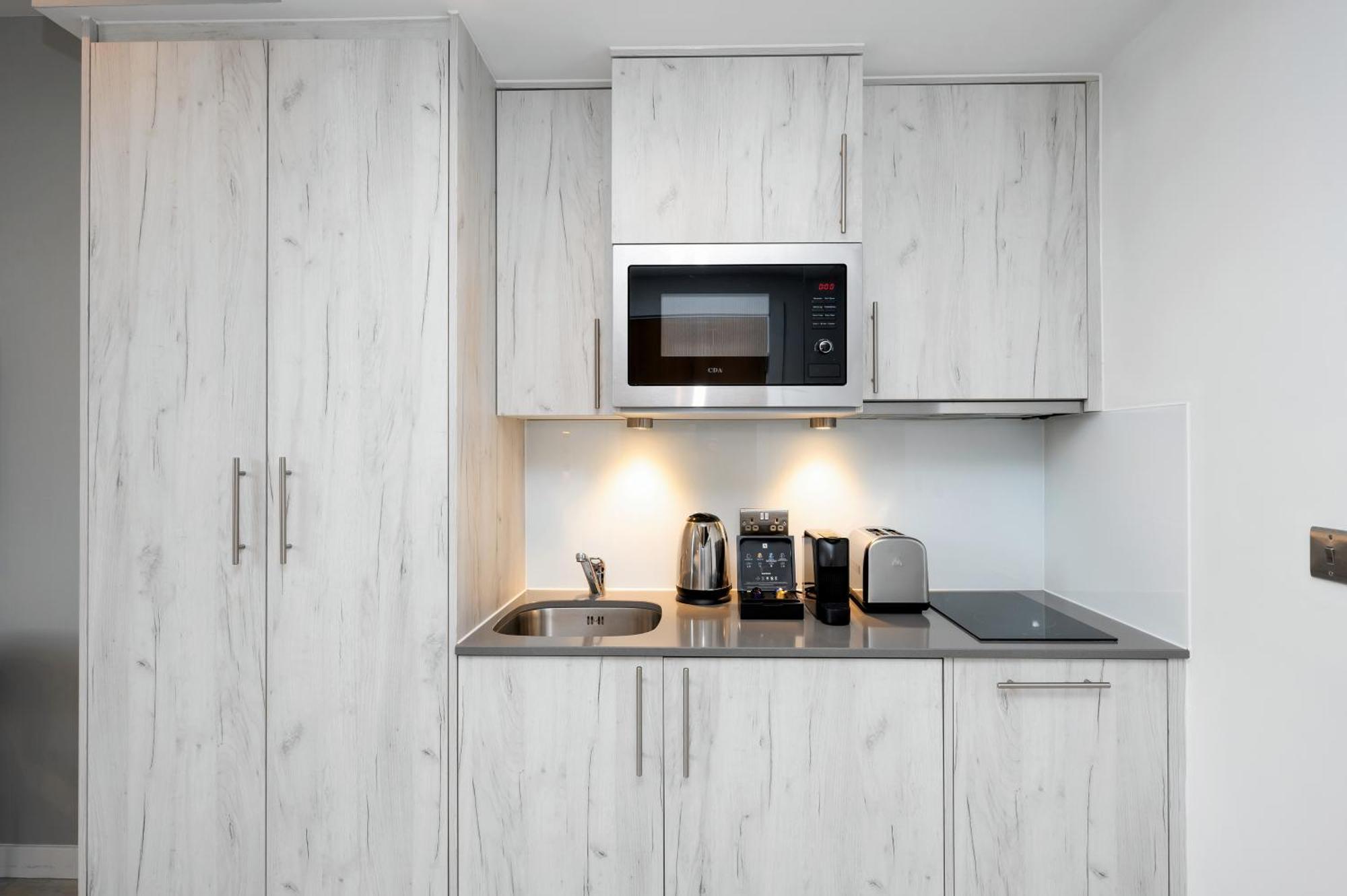 Staycity Aparthotels Liverpool Waterfront エクステリア 写真